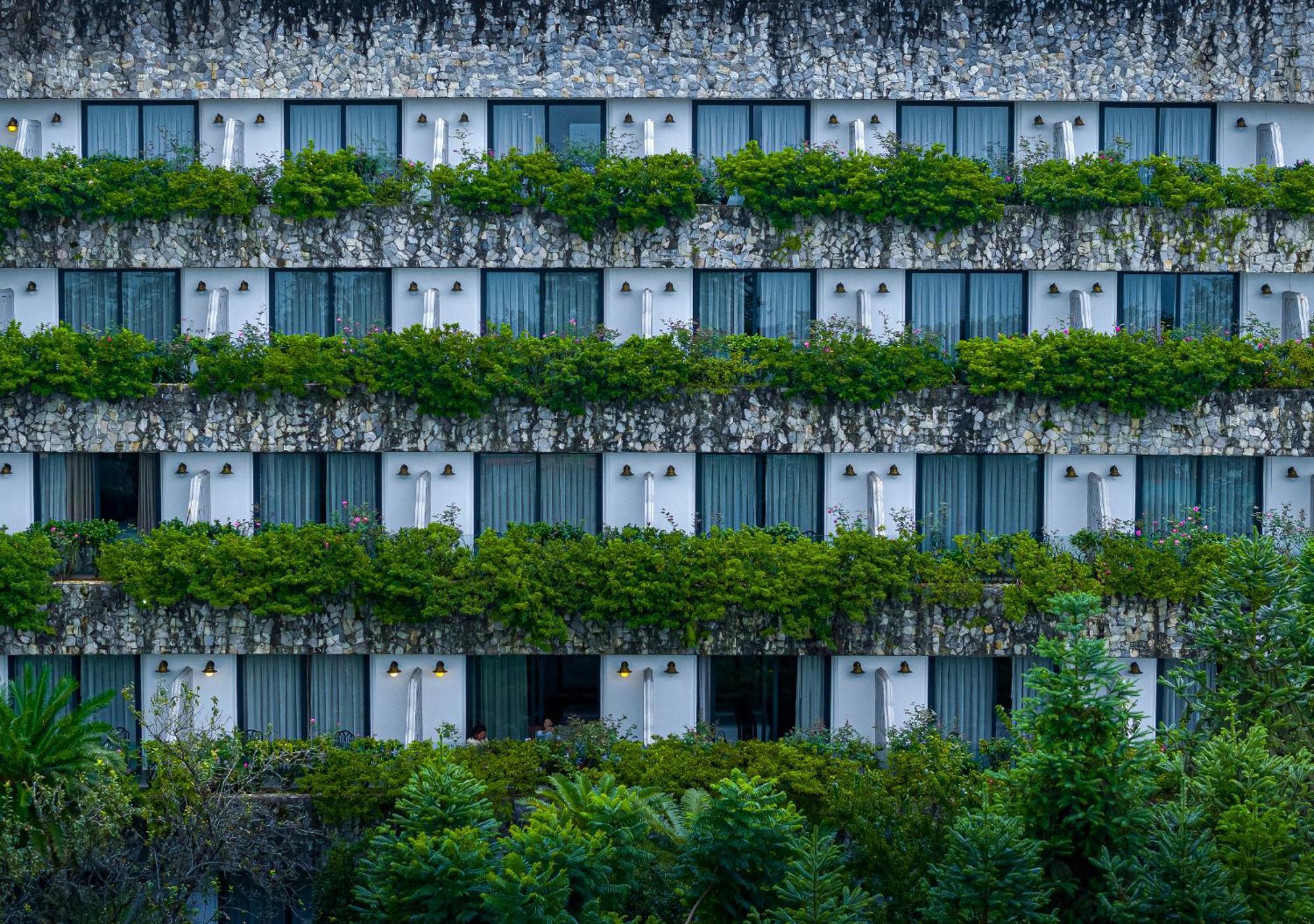 Silk Path Grand Sapa Resort & Spa Exteriör bild