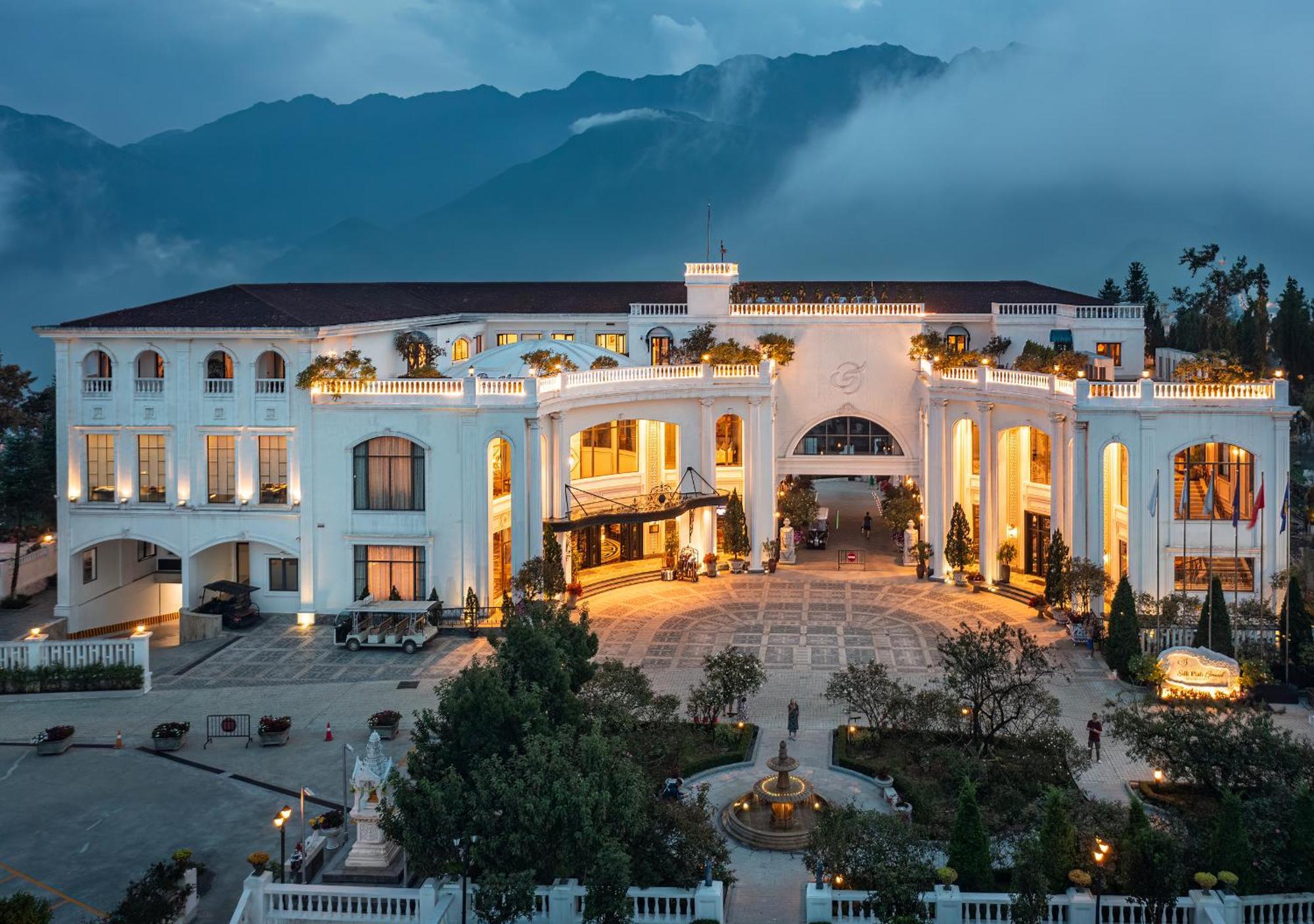 Silk Path Grand Sapa Resort & Spa Exteriör bild Vinpearl Hotel Nha Trang