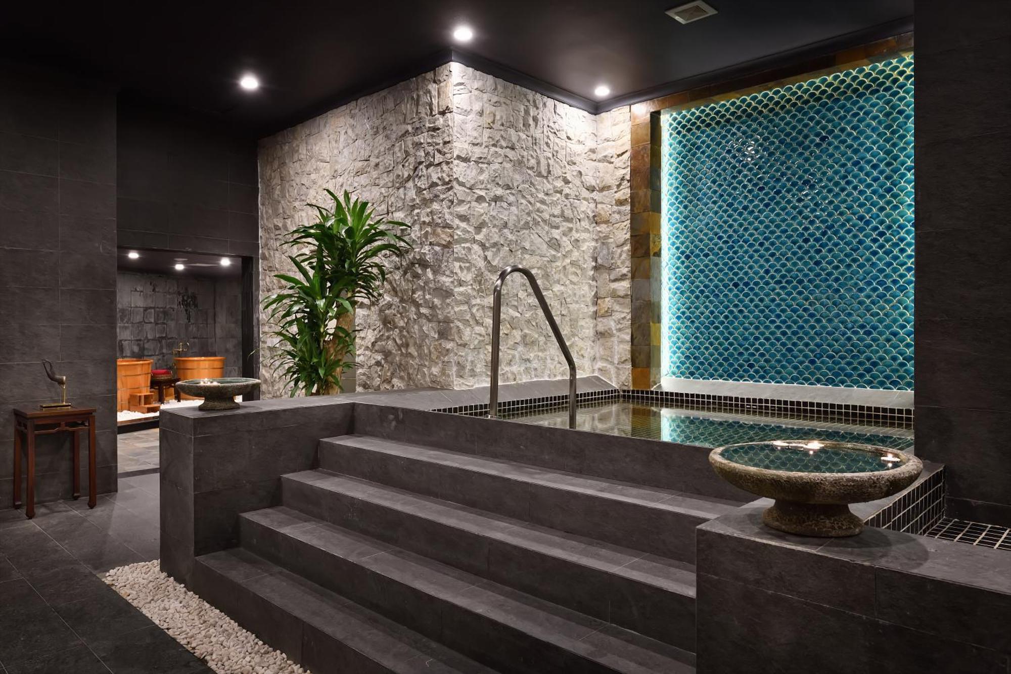 Silk Path Grand Sapa Resort & Spa Exteriör bild Spa at The Park, Hyderabad
